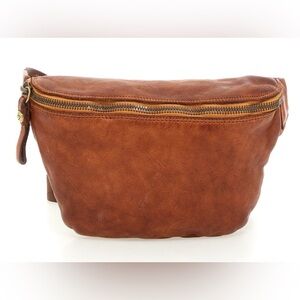 Campomaggi SANTARCANGELO
Belt bag "CORNIOLO" in garment-dyed cowhide leather